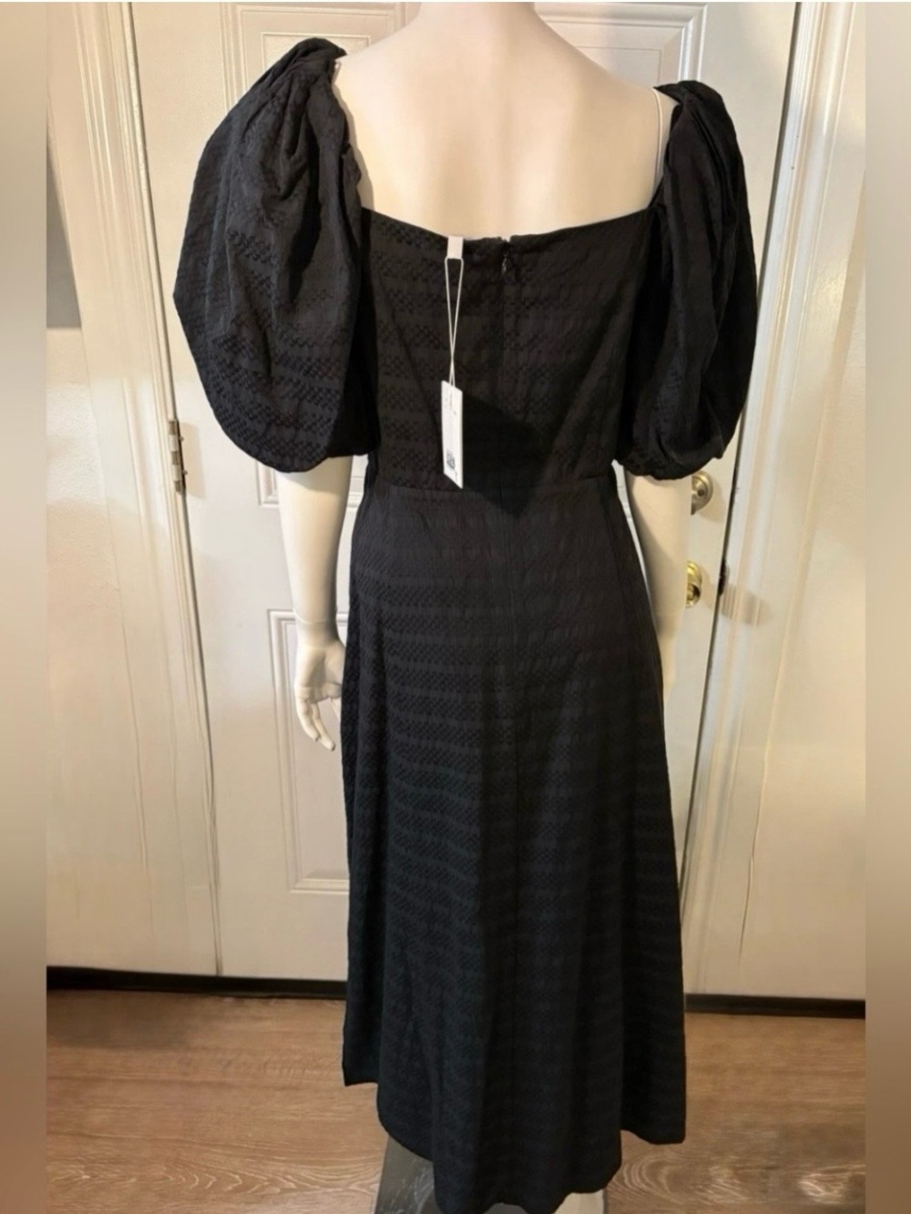 & Other Stories Black
Midi Dress Size 12 - Picture 5 of 8